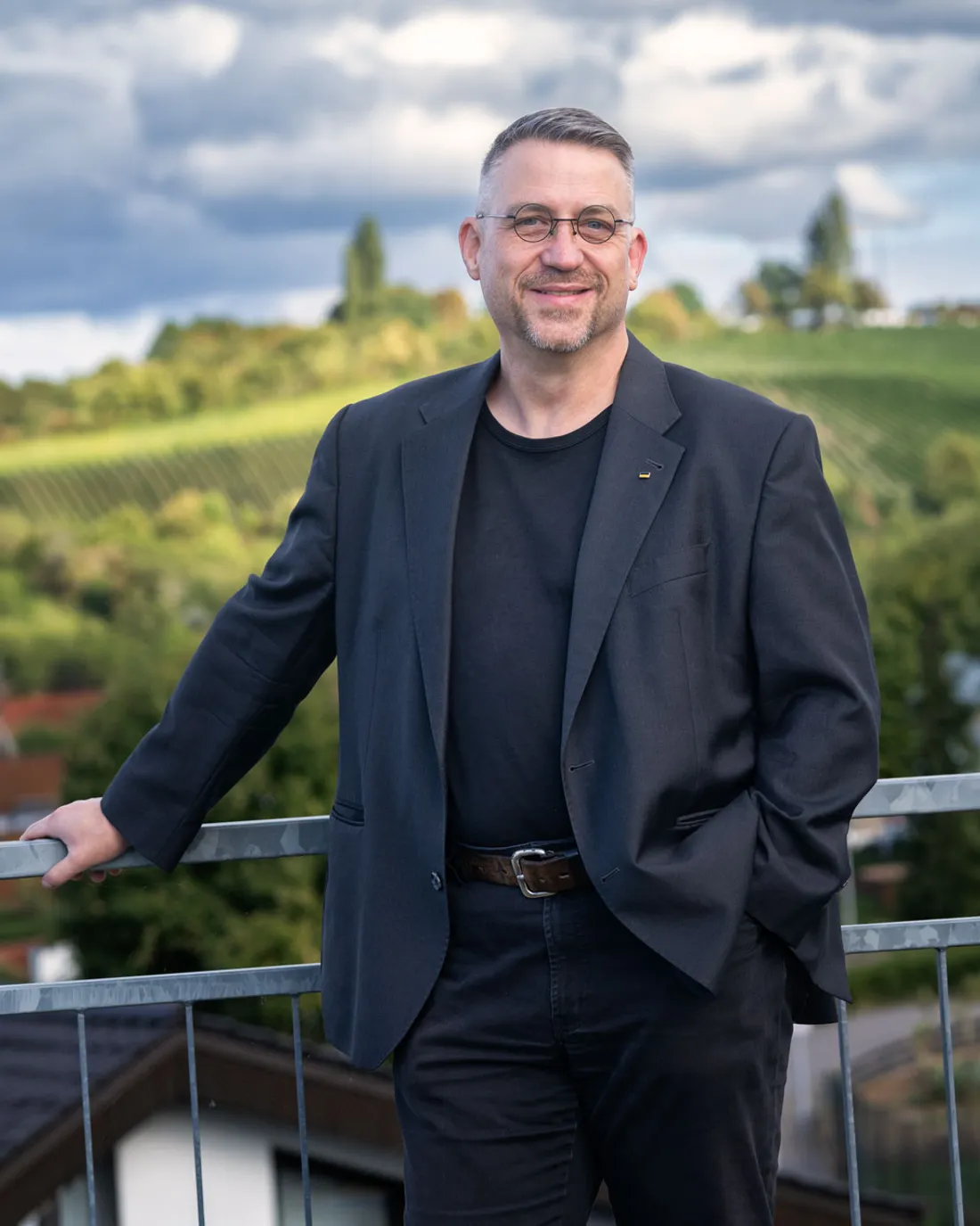 Frank Seiter, Freier Architekt und Inhaber von S-Projekt architektur, über den Dächern von Ellhofen