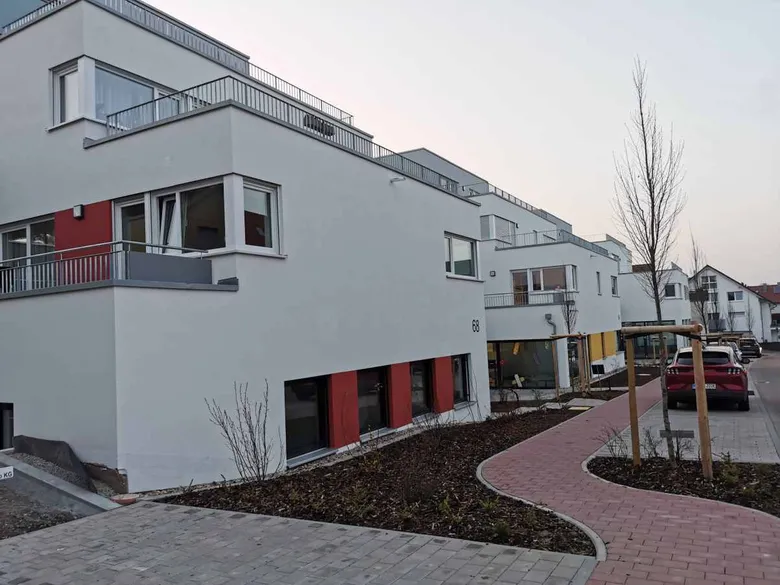 Wohn- und Geschäftshaus E1 — S-Projekt architektur